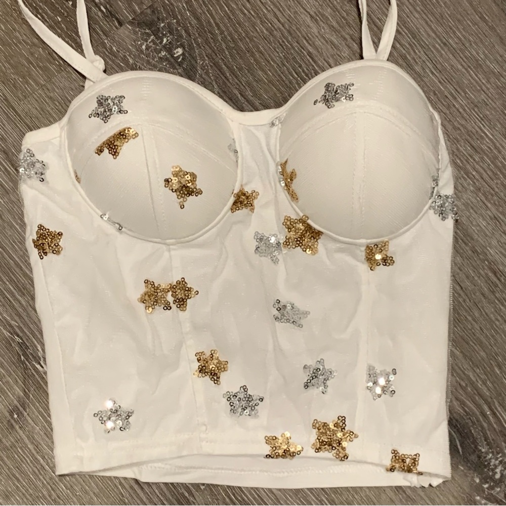 Bralette crop top. White crop top with sequined stars.